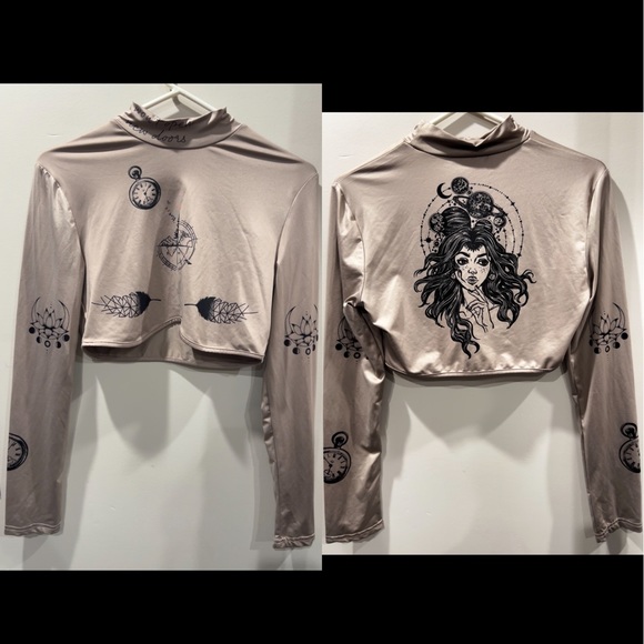 Tops - Long Sleeve Crop Top